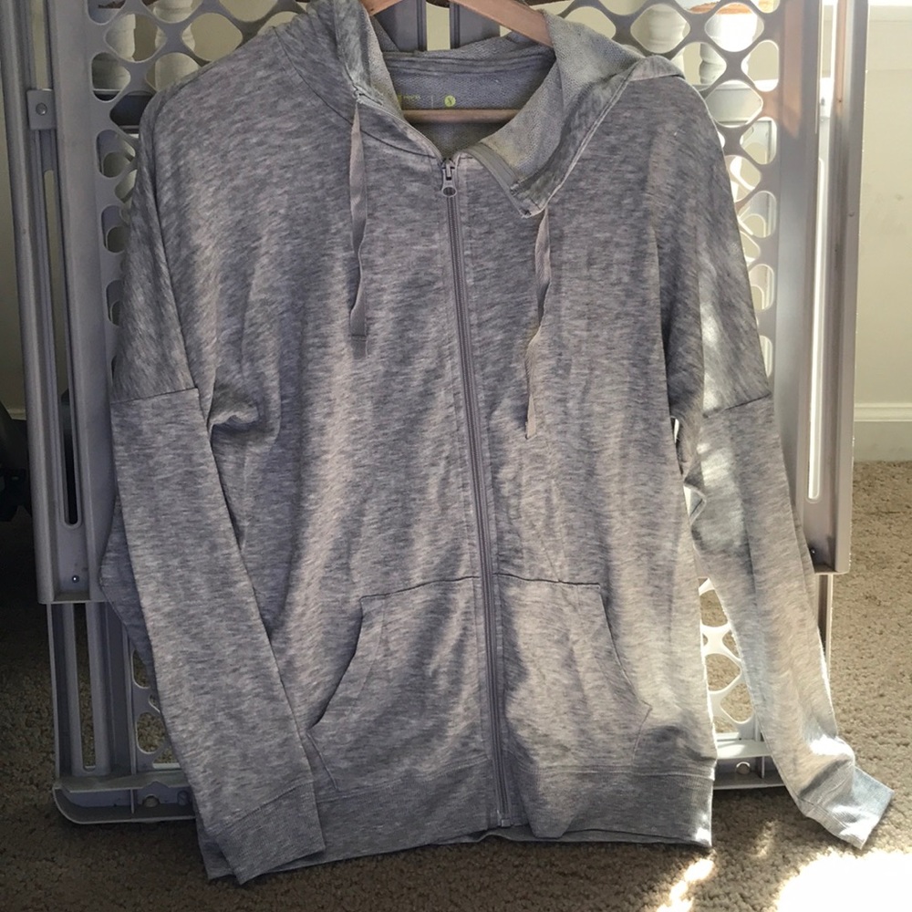 BNWOT Xersion Light Hooded Jacket